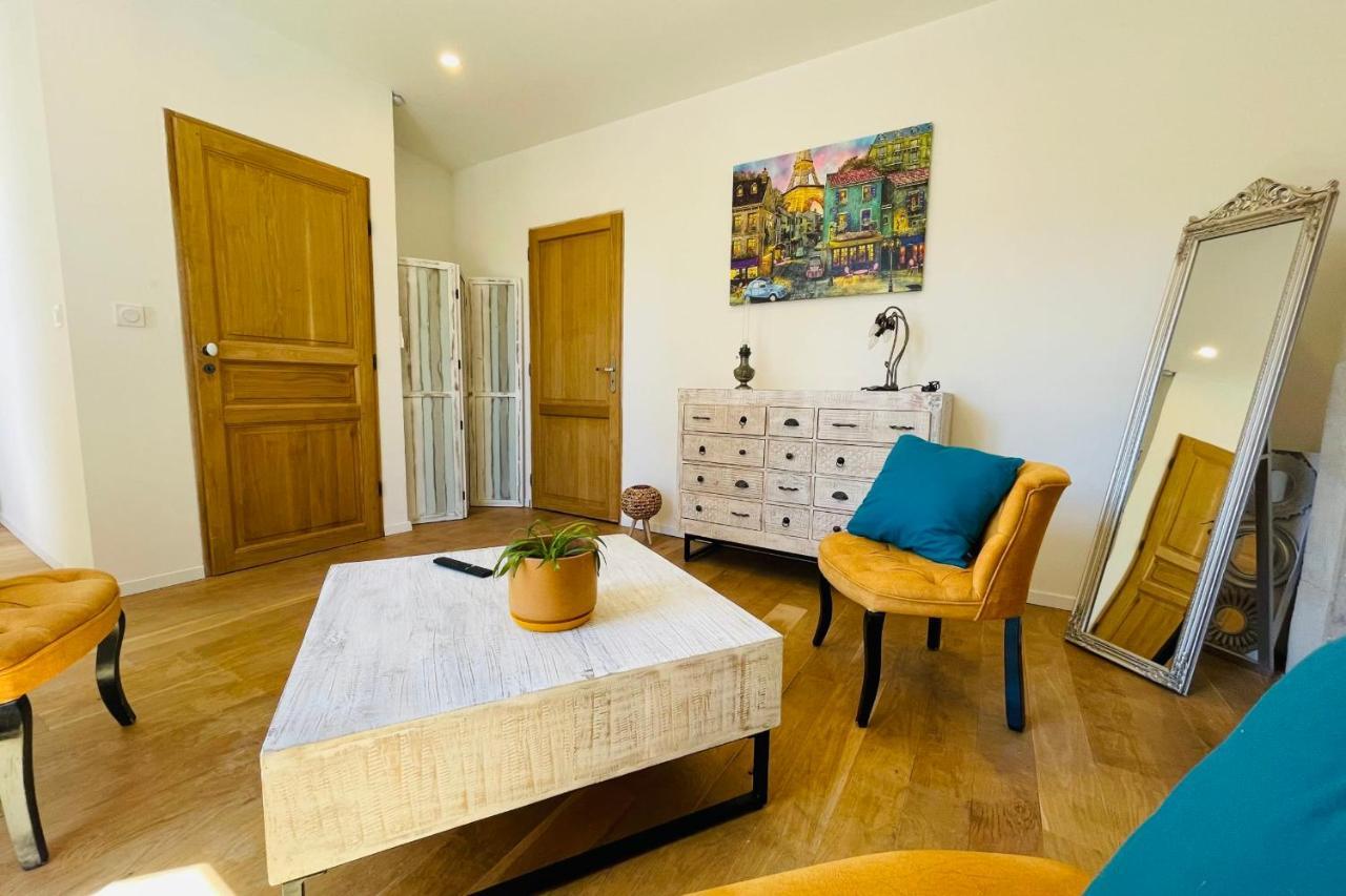 سانت-آفيرتين The Ronsardienne Suite In A Charming Mansion At The Gates Of Tours المظهر الخارجي الصورة